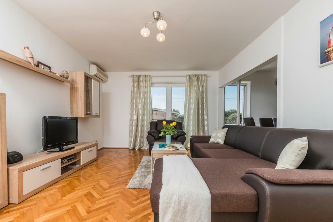 Apartment Marty Crikvenica Exterior foto